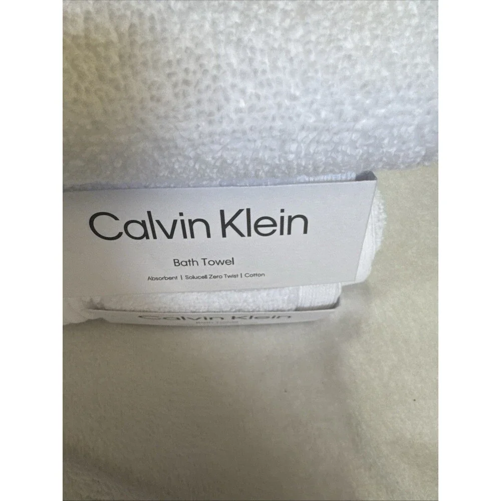 Calvin Klein  Bath Towel Set 2pcs White 100% Cotton New 30”X 56”